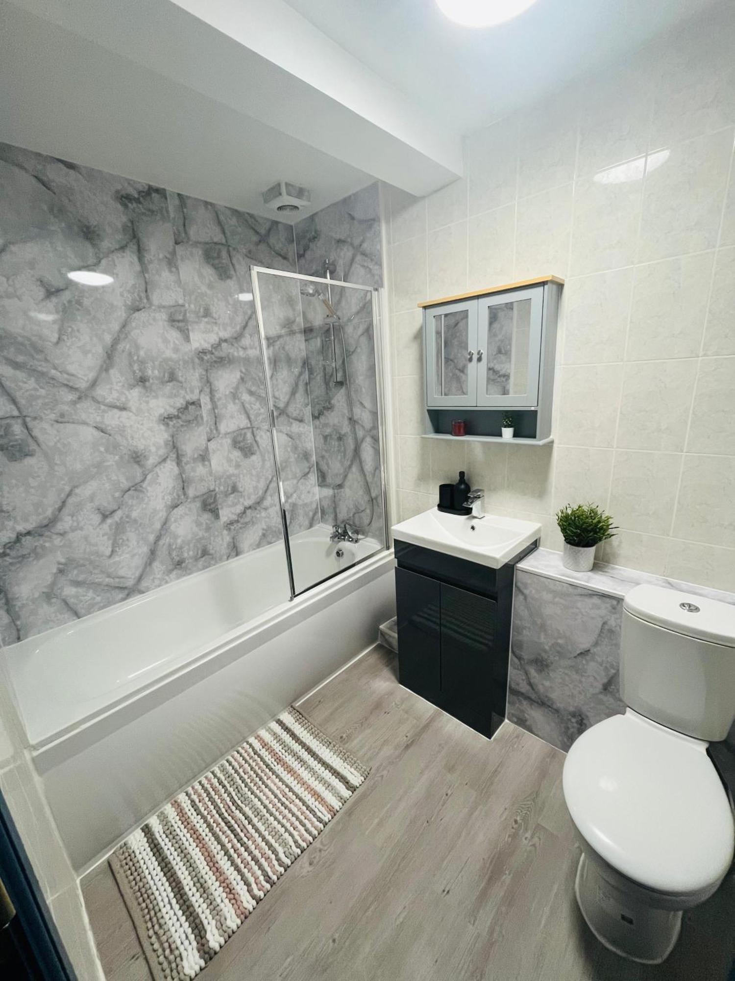 London Budget Rooms 603 Екстериор снимка