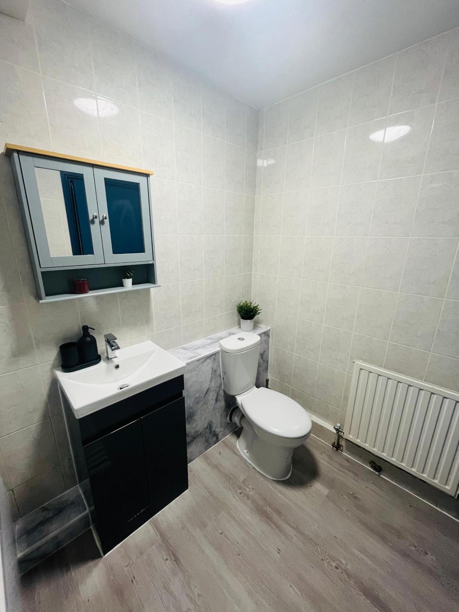 London Budget Rooms 603 Екстериор снимка